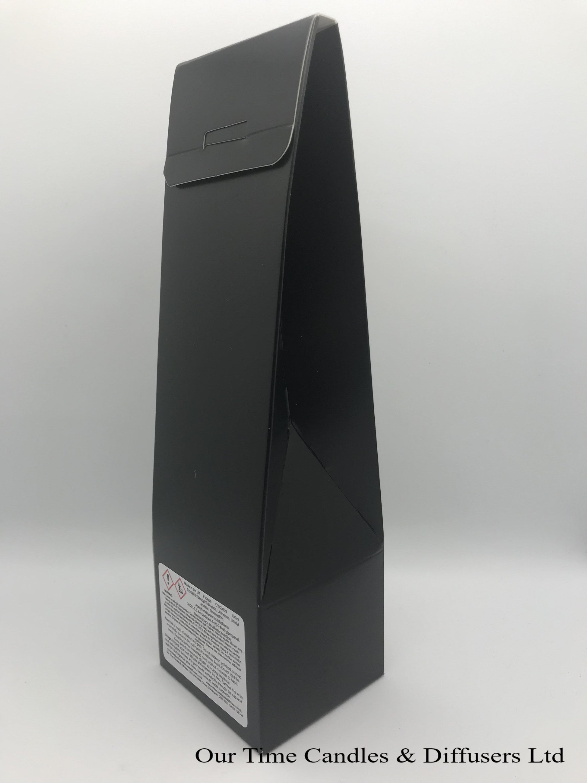 reed diffuser 100ml supplied in a clear bottle with black lid packed into a black box