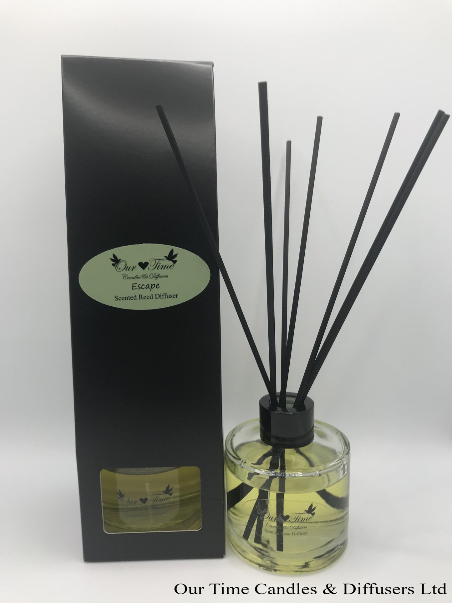 reed diffuser 100ml supplied in a clear bottle with black lid packed into a black box