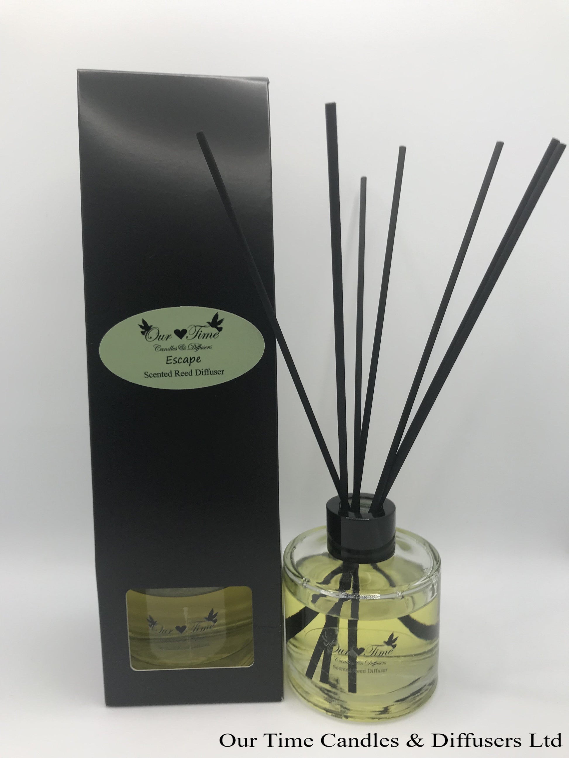 reed diffuser 100ml supplied in a clear bottle with black lid packed into a black box