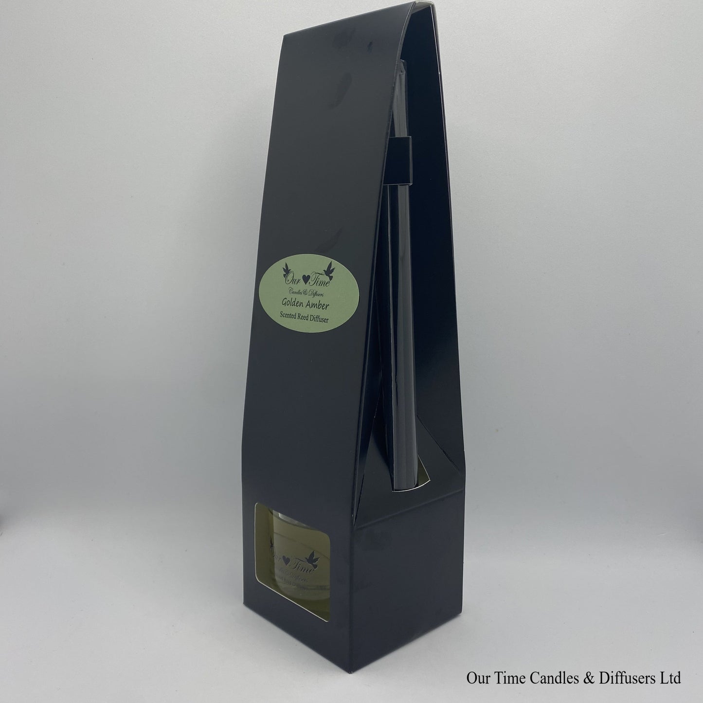 reed diffuser 100ml supplied in a clear bottle with black lid packed into a black box