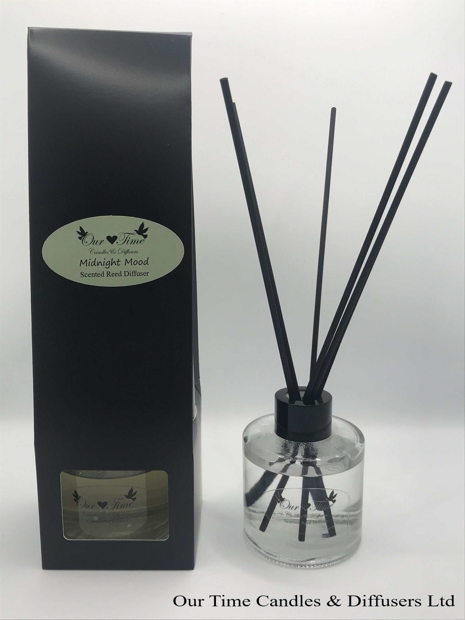 reed diffuser 100ml supplied in a clear bottle with black lid packed into a black box