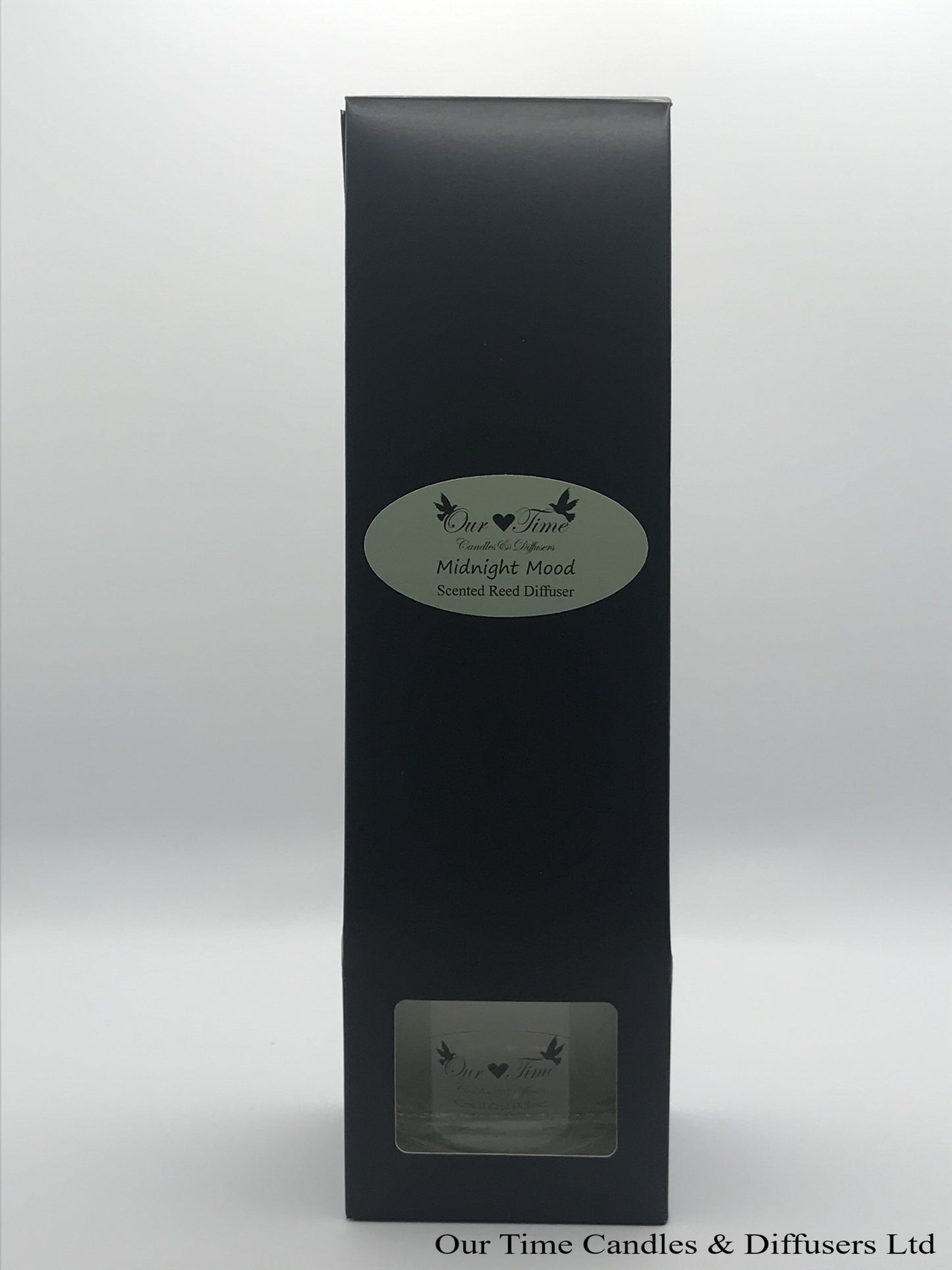 reed diffuser 100ml supplied in a clear bottle with black lid packed into a black box