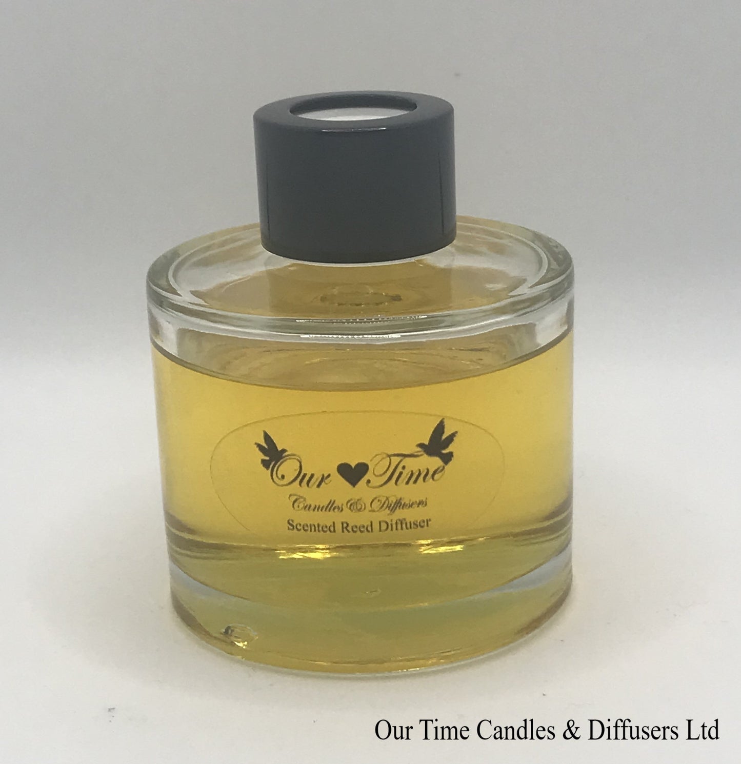 reed diffuser 100ml supplied in a clear bottle with black cap