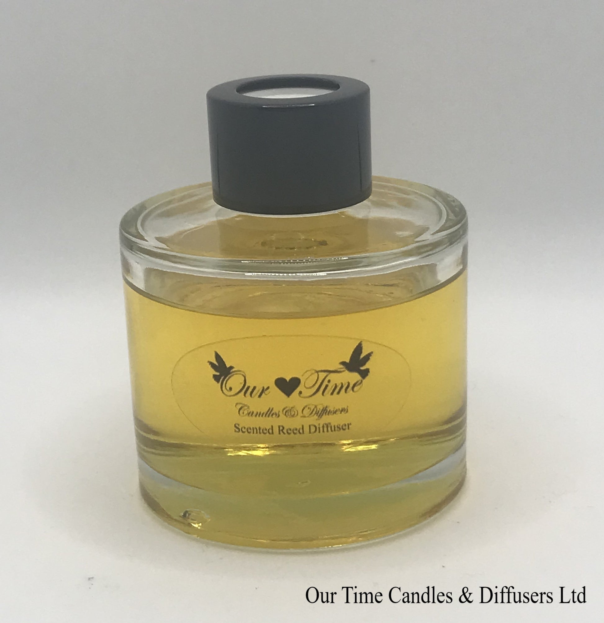 reed diffuser 100ml supplied in a clear bottle with black cap