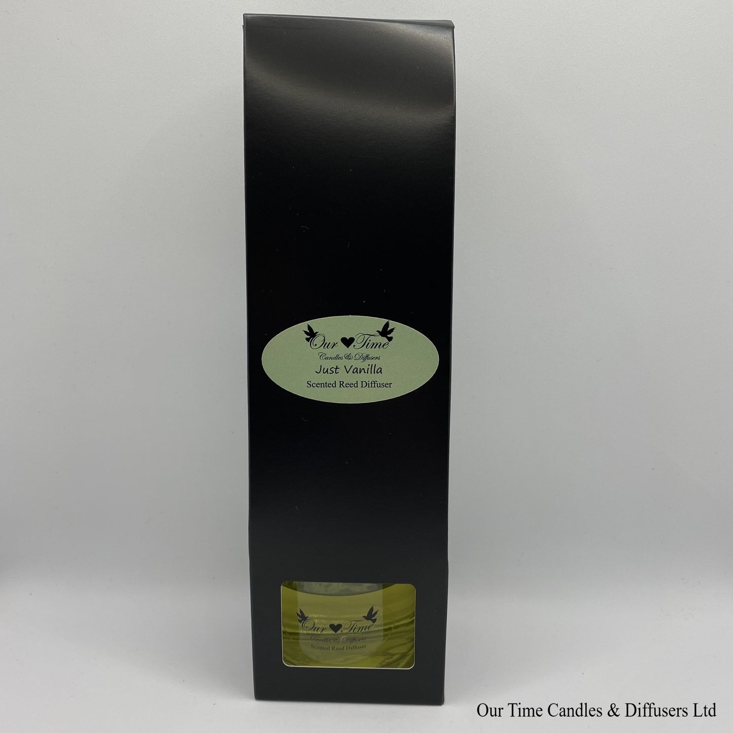 reed diffuser 100ml supplied in a clear bottle with black lid packed into a black box