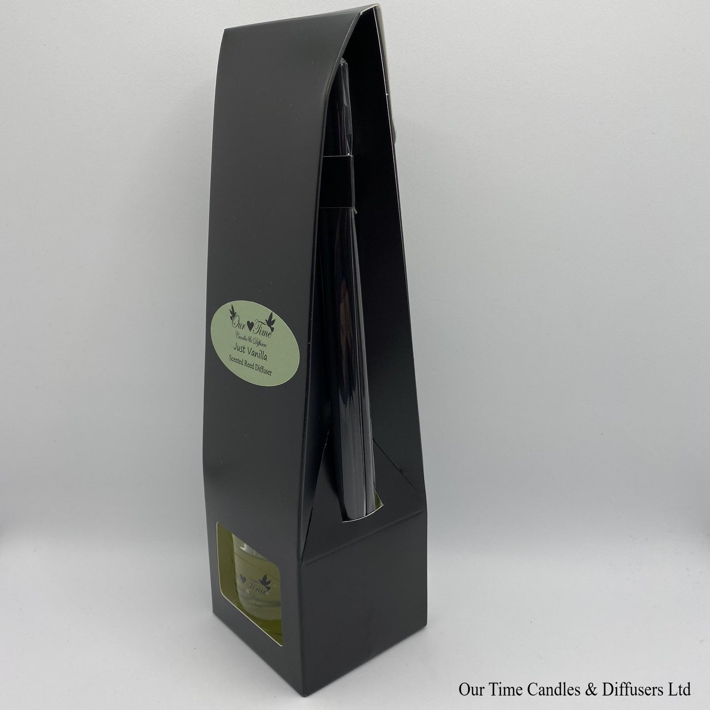 reed diffuser 100ml supplied in a clear bottle with black lid packed into a black box