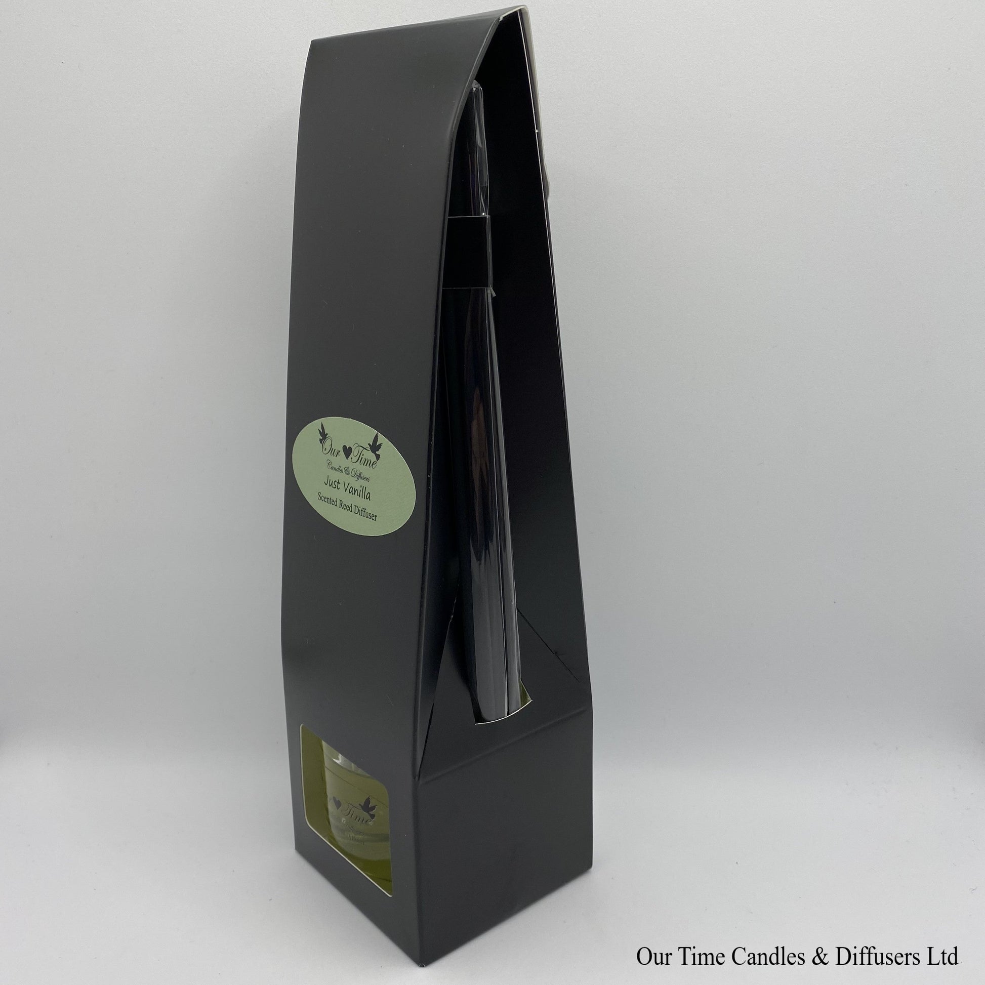 reed diffuser 100ml supplied in a clear bottle with black lid packed into a black box