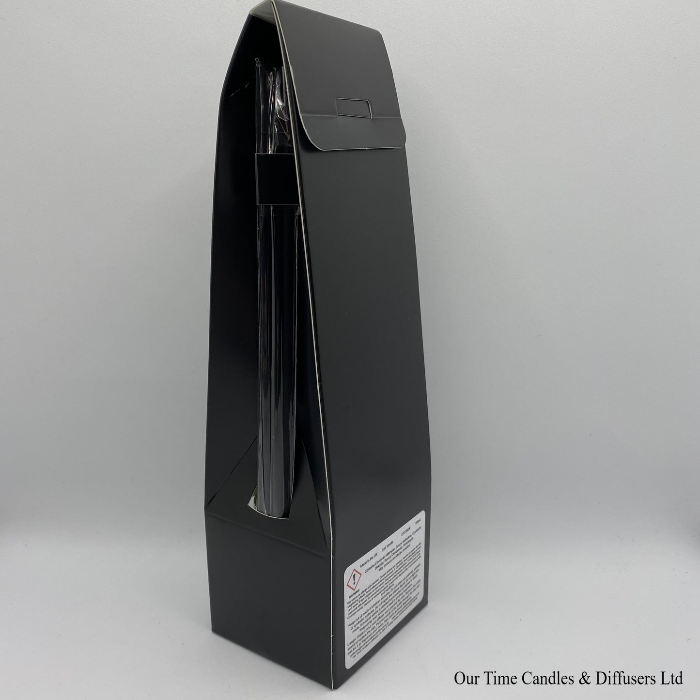 reed diffuser 100ml supplied in a clear bottle with black lid packed into a black box