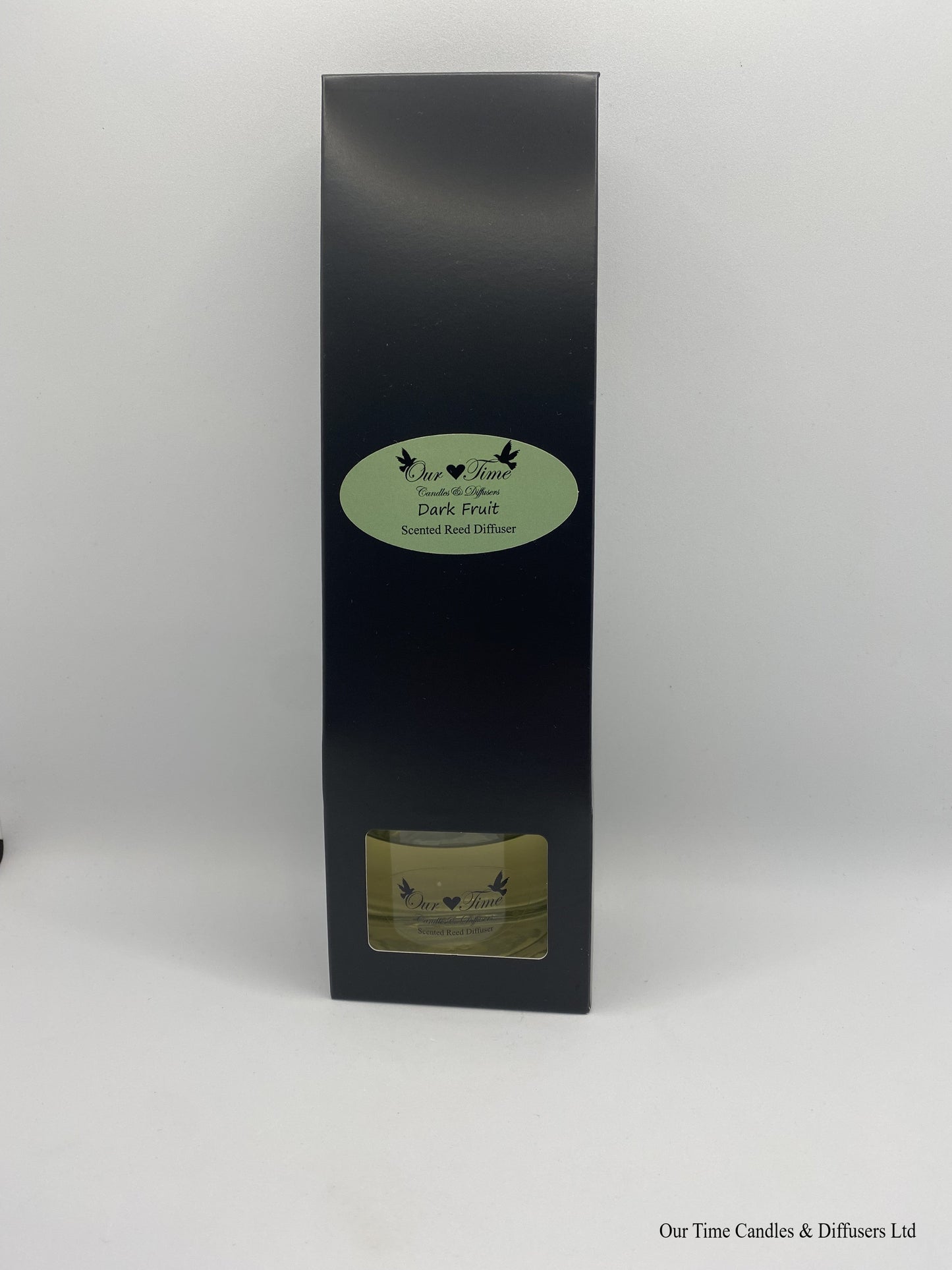 reed diffuser 100ml supplied in a clear bottle with black lid packed into a black box