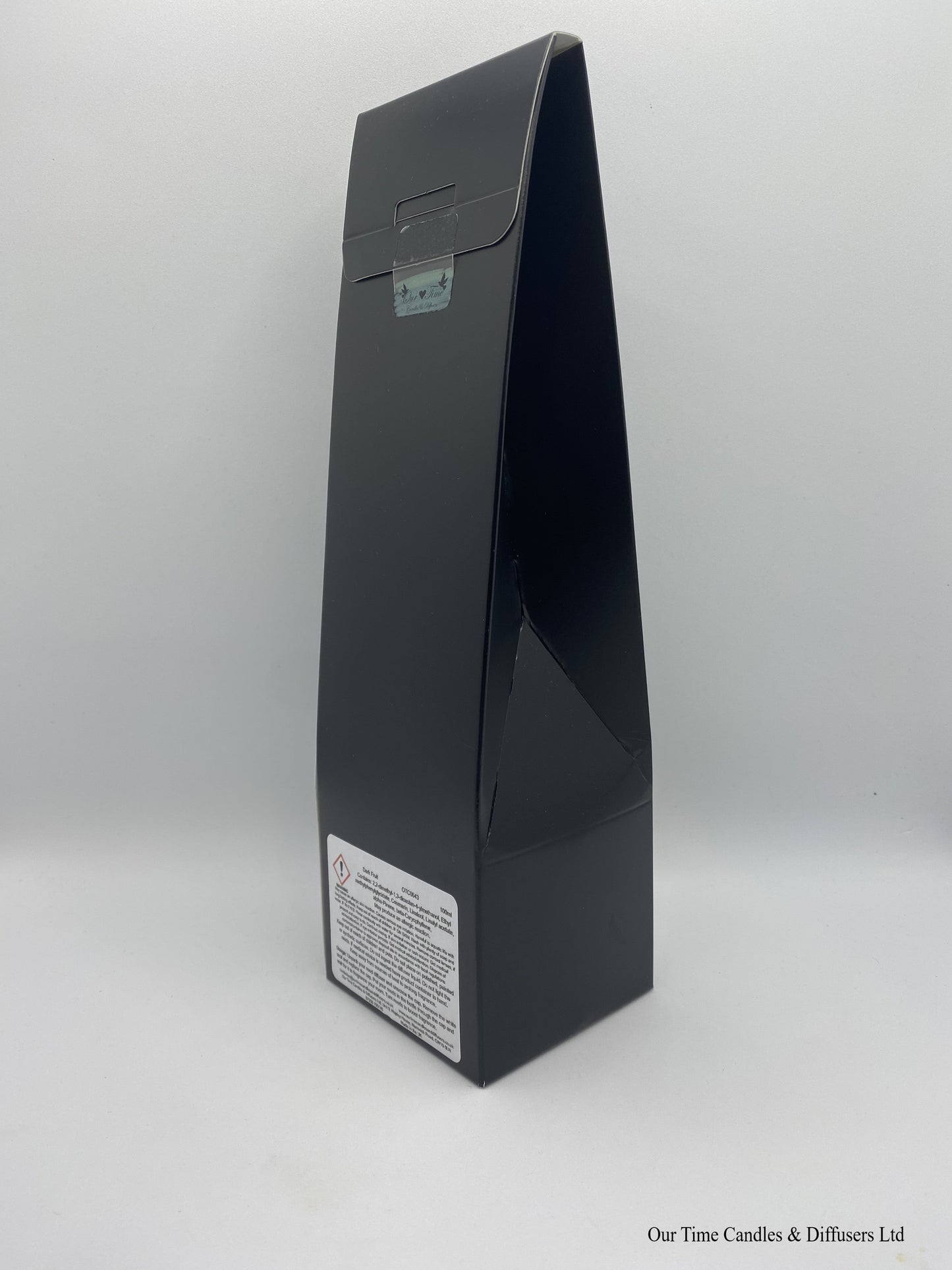 reed diffuser 100ml supplied in a clear bottle with black lid packed into a black box