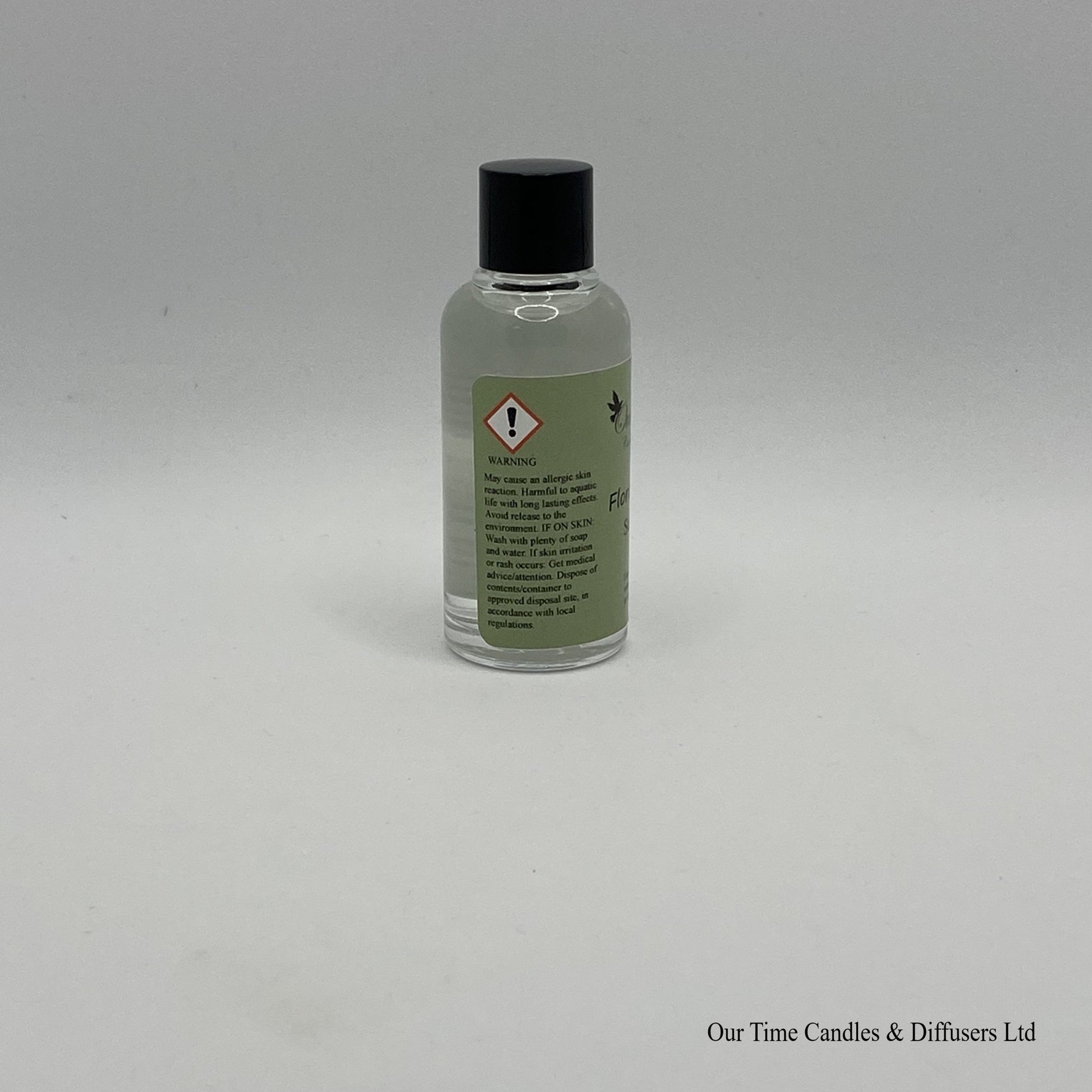 Scented Oil 15ml in clear bottle with black screw cap