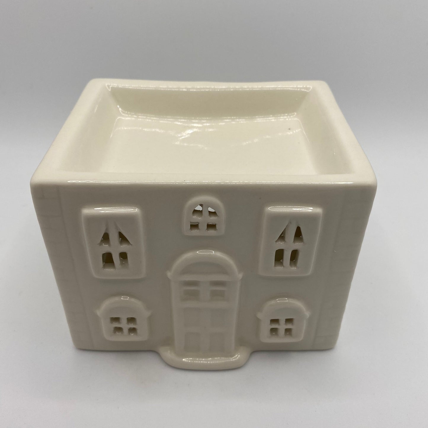 Ceramic House Oil Burner White